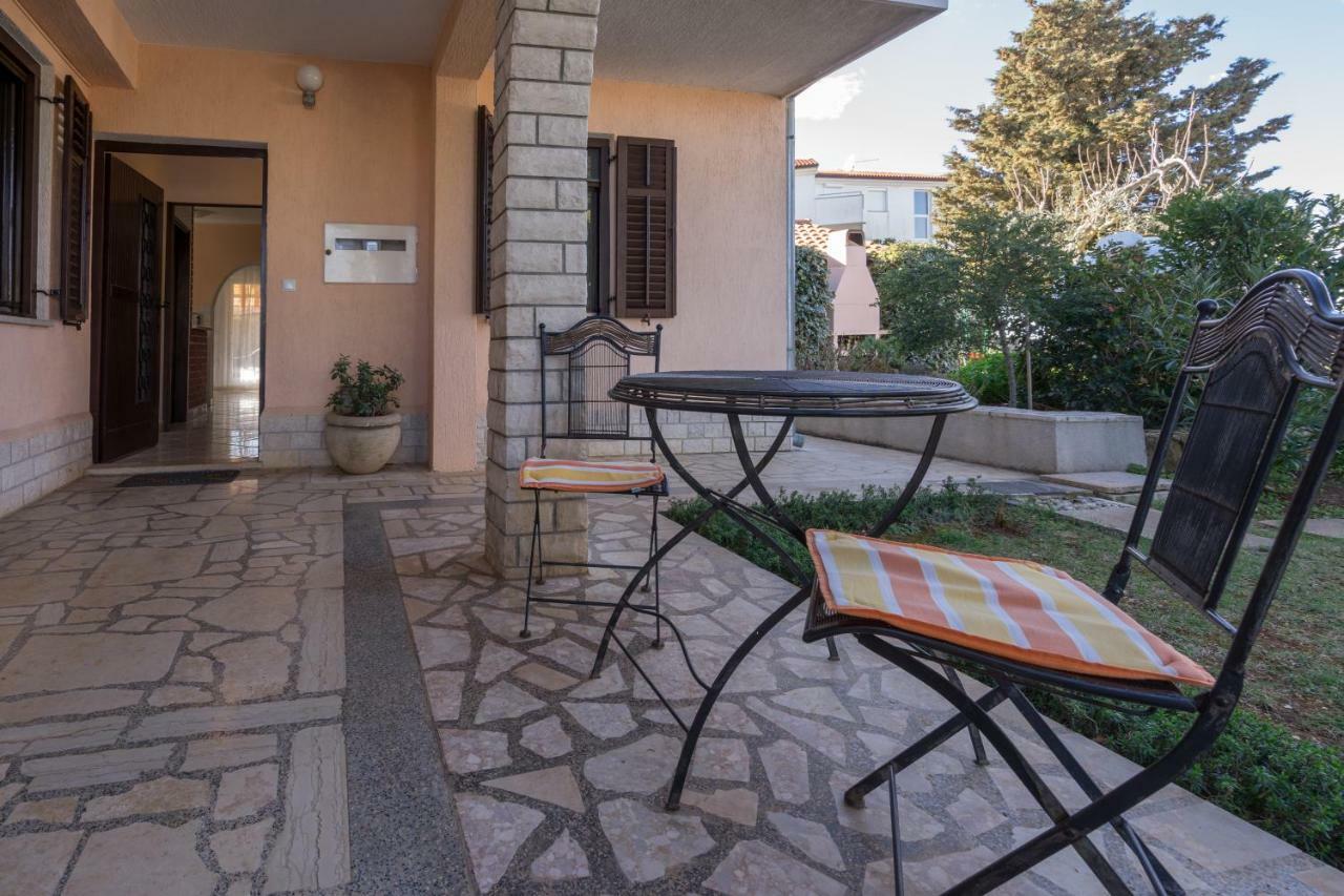 Apartment Steblaj Pula Exterior photo